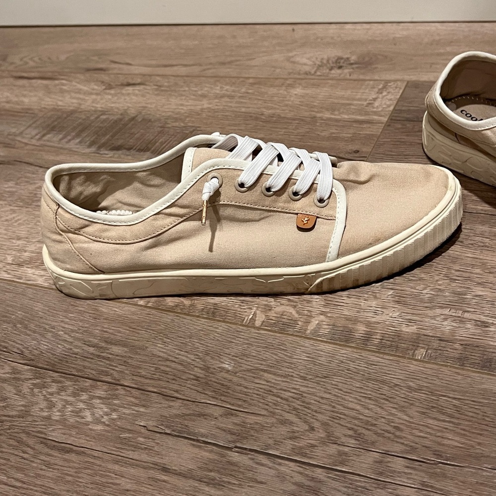 Cool Planet by Steve Madden Maevee Platform Sneaker (taupe colored) - Picture 9 of 16